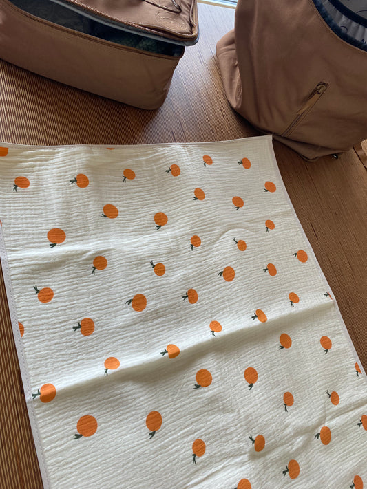 Bærbart Pusleunderlag - Mandarin print